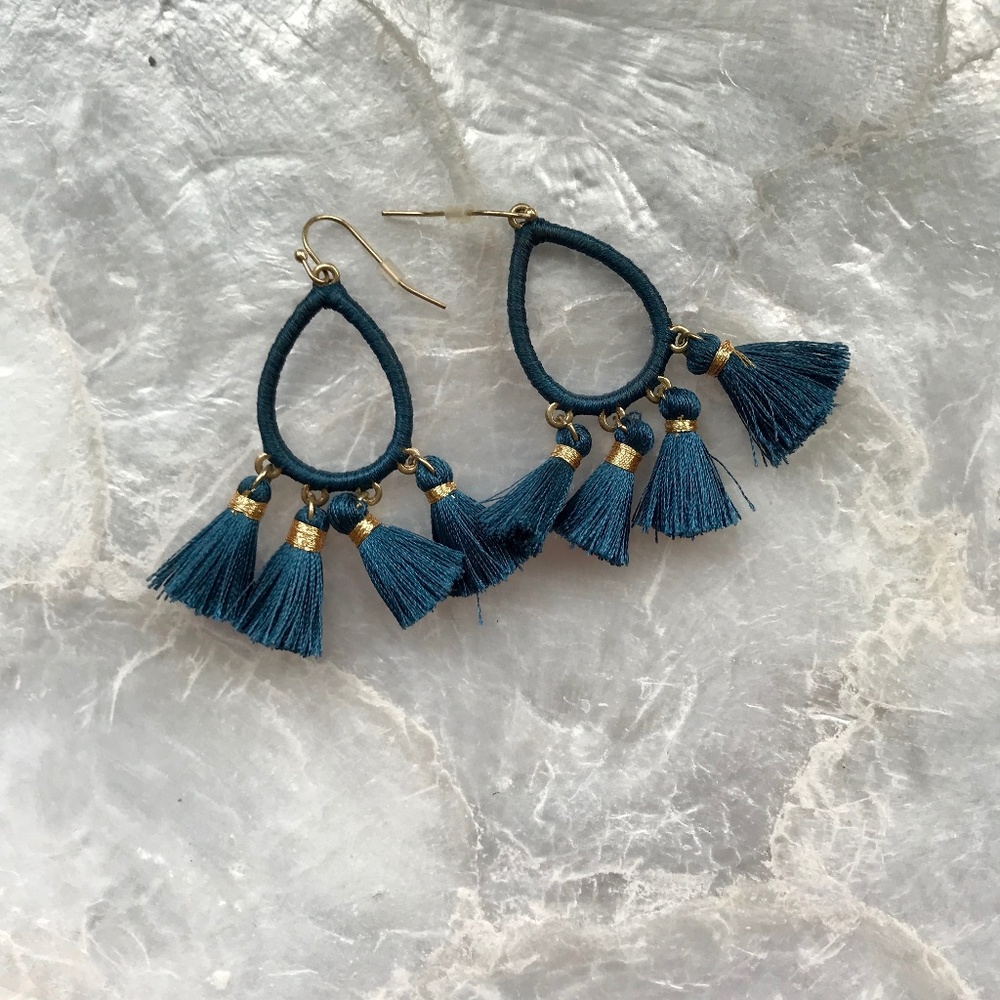 Tier-tassle indigo blue/gold earrings
